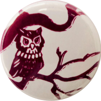 Owl badge violett-white